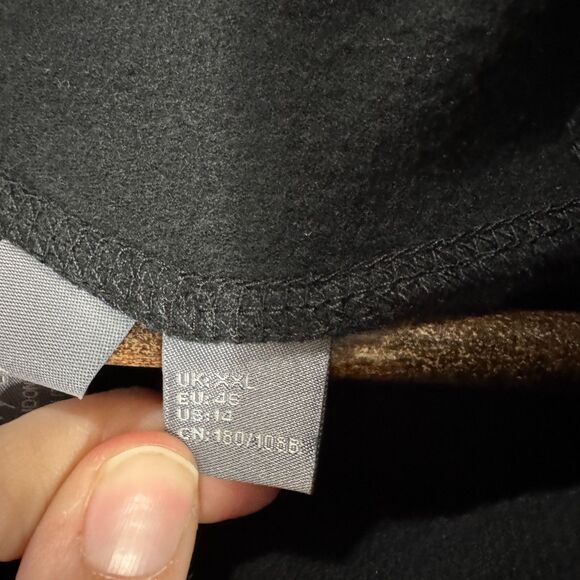 Sweaty Betty Escape Luxe Fleece Hoodie Women's US 14 Black Loose Thumbholes NWOT - Picture 7 of 13